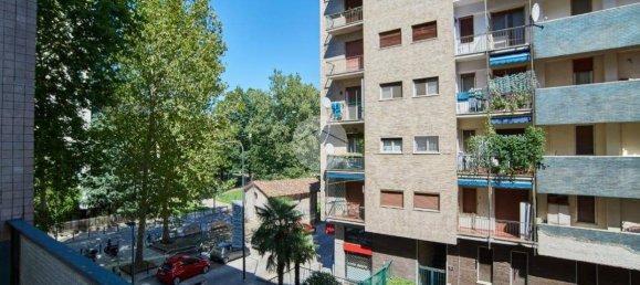 2 bedrooms Apartment in Milan, Italy No. 327535 14