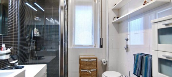 2 bedrooms Apartment in Milan, Italy No. 327535 17