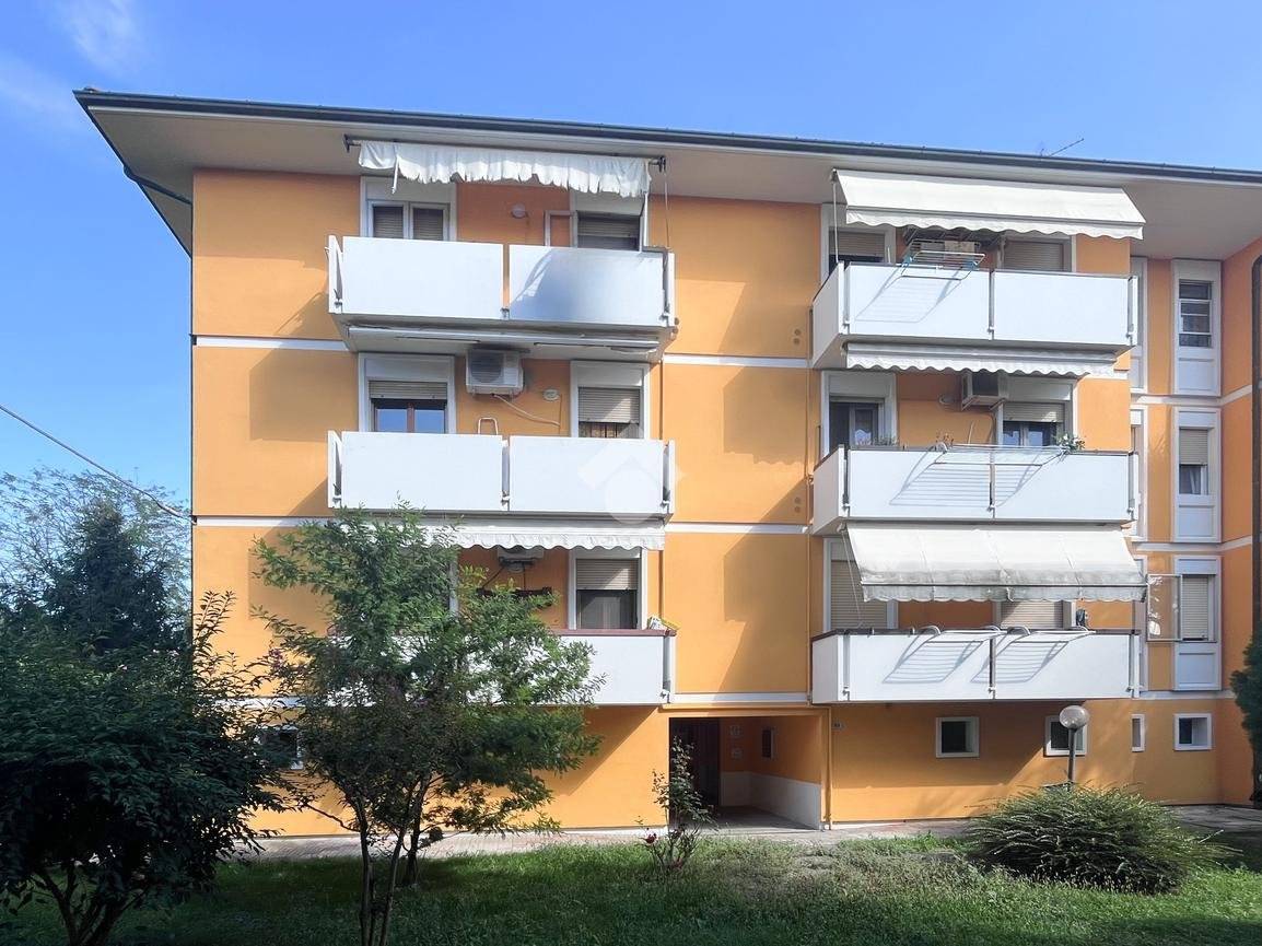 3 chambres Appartement à Molinella, Italy No. 396089