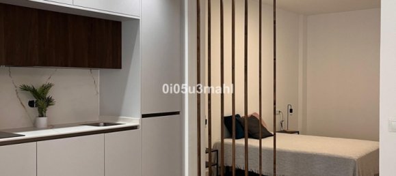 6 bedrooms Building in Malaga, Spain No. 180555 9