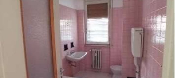 Apartamento de 3 dormitorios en Varese, Italy No. 261811 8