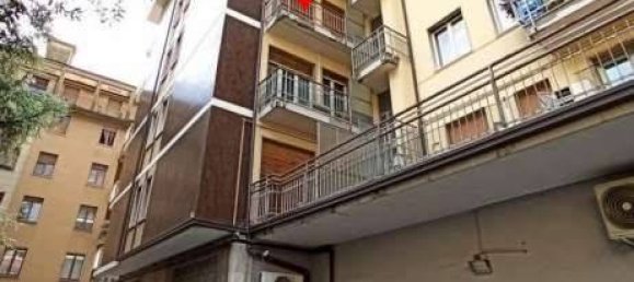 Apartamento de 3 dormitorios en Varese, Italy No. 261811 3
