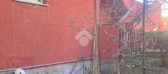 3 bedrooms Apartment in Trieste, Italy No. 18649 4