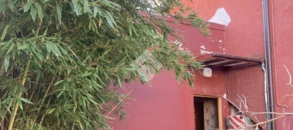 3 bedrooms Apartment in Trieste, Italy No. 18649 7