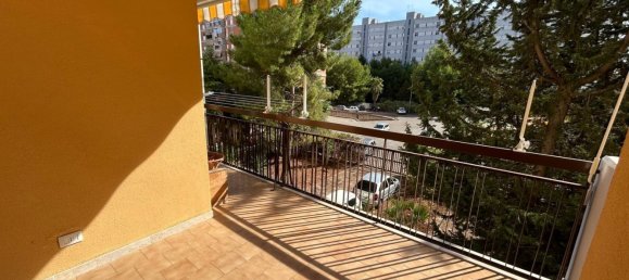 3 bedrooms Apartment in Bari, Italy No. 376709 8