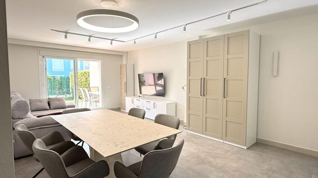 Apartamento T2 em Estepona, Spain N.º 183277