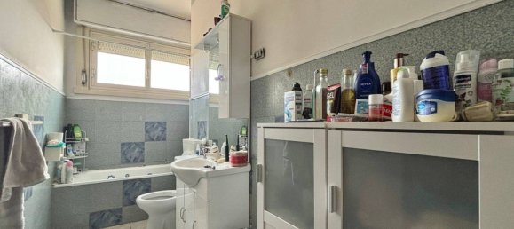 3 bedrooms Apartment in Rome, Italy No. 273329 19