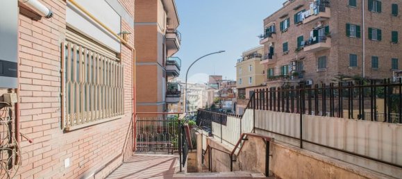 3 bedrooms Apartment in Rome, Italy No. 335479 24