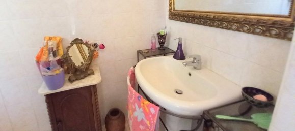 2 Schlafzimmer Wohnung in Bologna, Italy, Nr. 329078 9