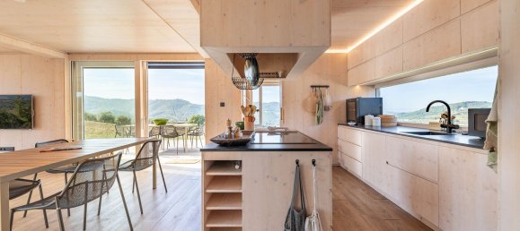 9 rooms House in Gualdo Cattaneo, Italy No. 68579 19