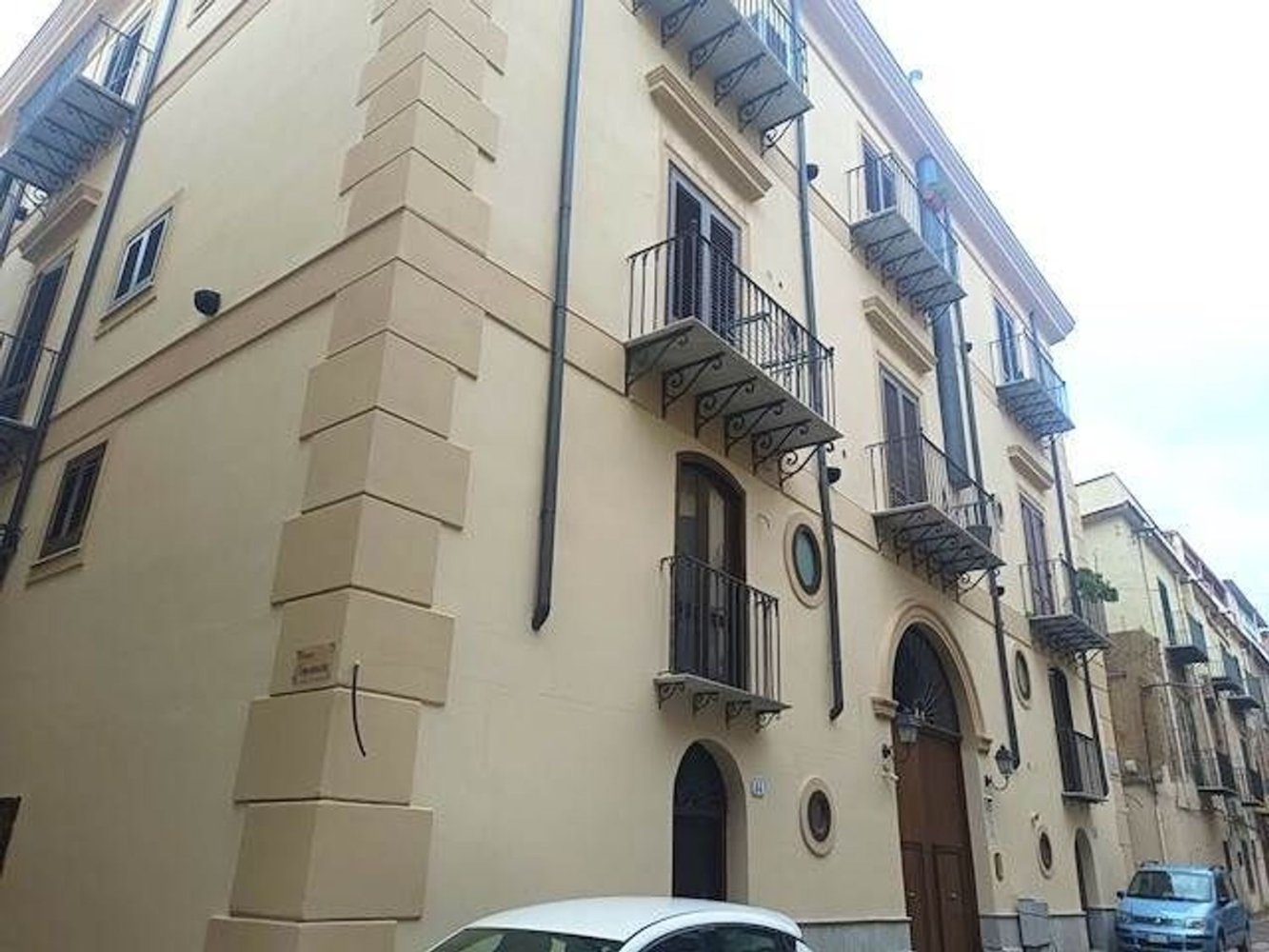 Apartamento de 3 habitaciónes en Palermo, Italy No. 42187