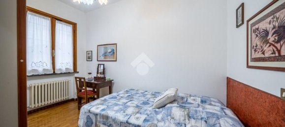 Casa de 7 divisões em Reggio Emilia, Italy N.º 54643 83