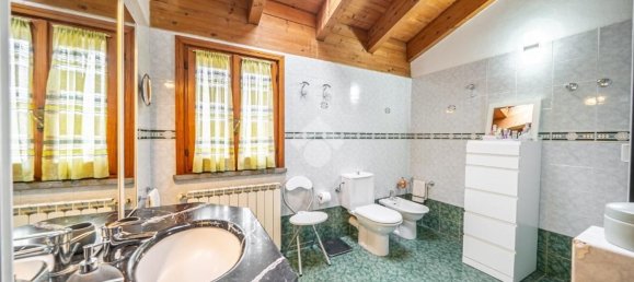 Casa de 7 divisões em Reggio Emilia, Italy N.º 54643 55