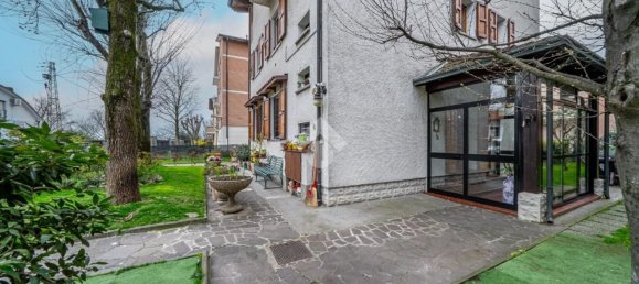 Casa de 7 divisões em Reggio Emilia, Italy N.º 54643 96