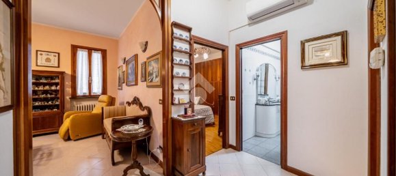 Casa de 7 divisões em Reggio Emilia, Italy N.º 54643 101