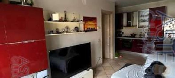 Apartamento de 3 dormitorios en Montale, Italy No. 314523 4