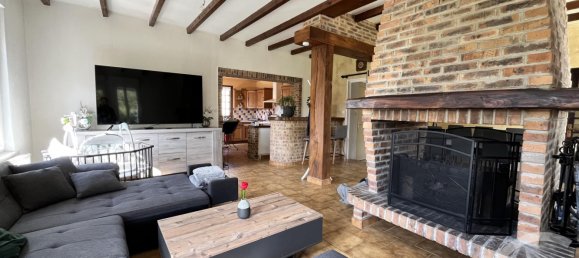 Casa de 3 dormitorios en Jeancourt, France No. 241902 3