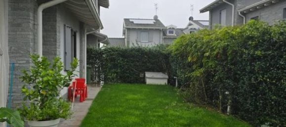 3 bedrooms Villa in Spino d'Adda, Italy No. 73349 4