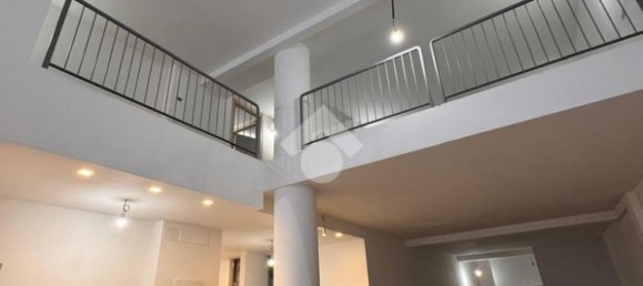 Oficina de 10 habitaciónes en Trieste, Italy No. 148833 11