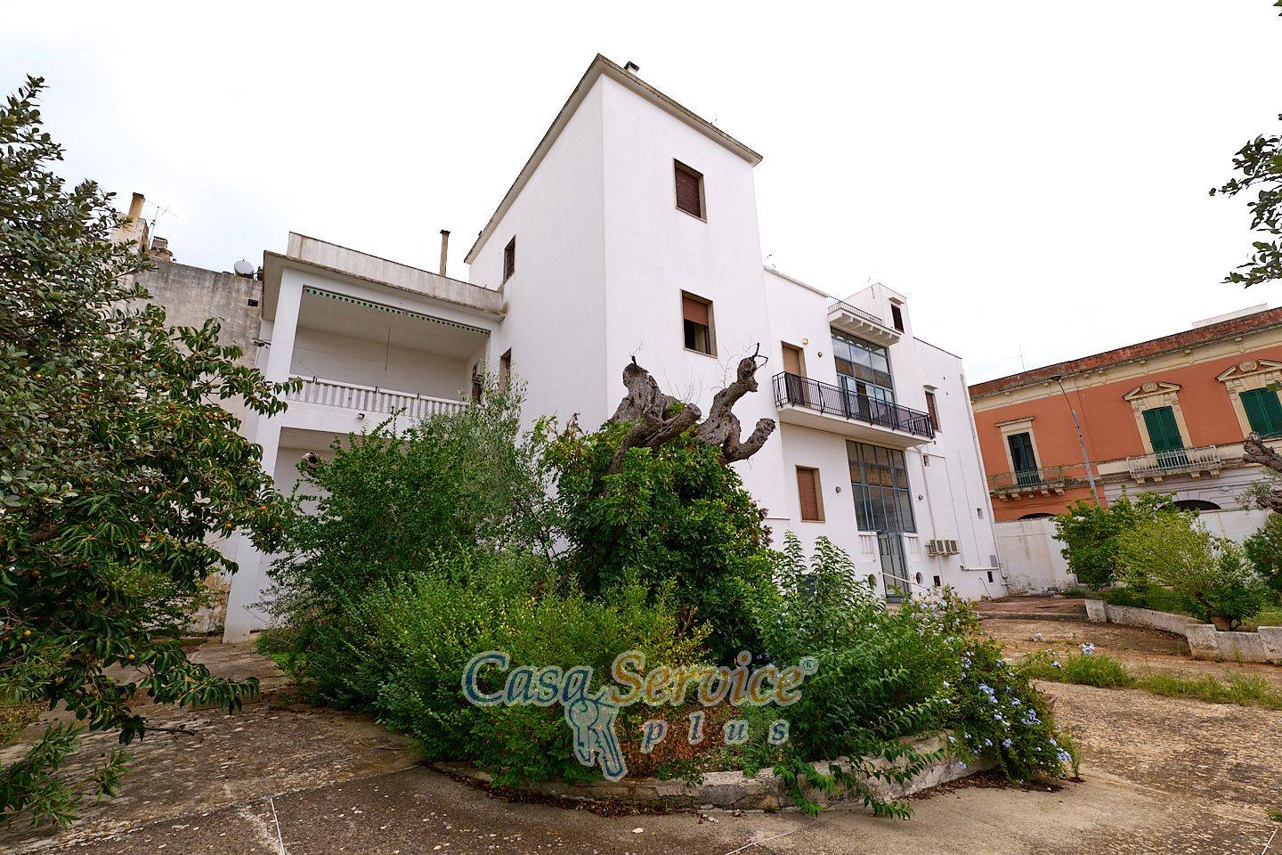 Casa T10 em Parabita, Italy N.º 60352