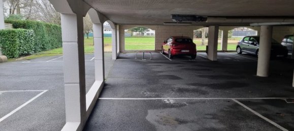 Estacionamiento en Orleans, France No. 55483 3