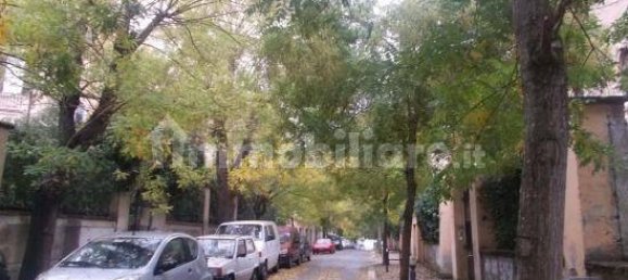 1 room Commercial property in Rome, Italy No. 97524 2