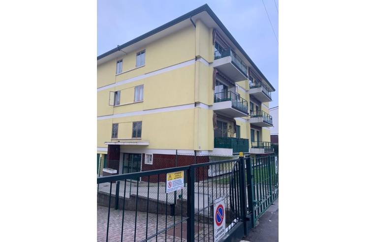 2 bedrooms Apartment in Padua, Italy No. 345615