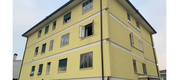 2 bedrooms Apartment in Padua, Italy No. 345615 2