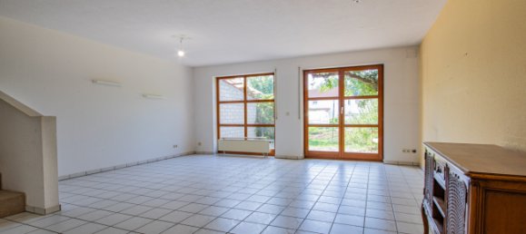 4 bedrooms Townhouse in Waldshut, Germany No. 324330 3