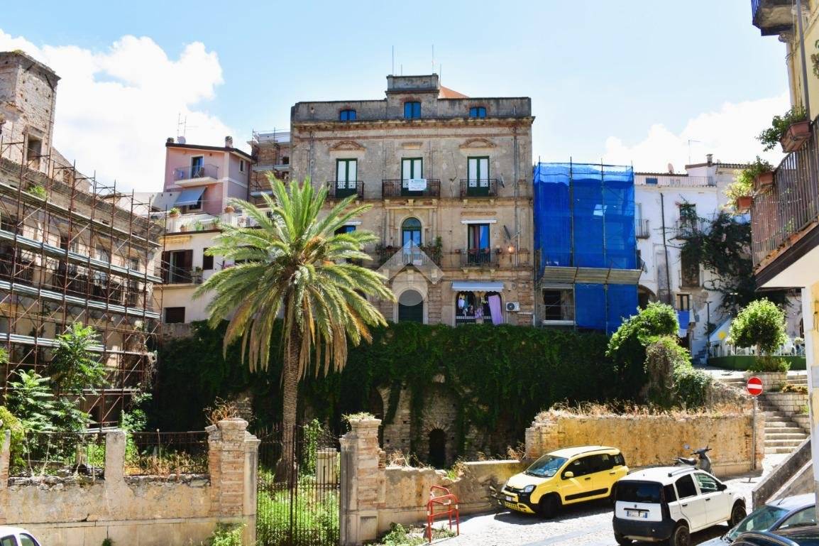 3 Schlafzimmer Wohnung in San Lucido, Italy, Nr. 287316