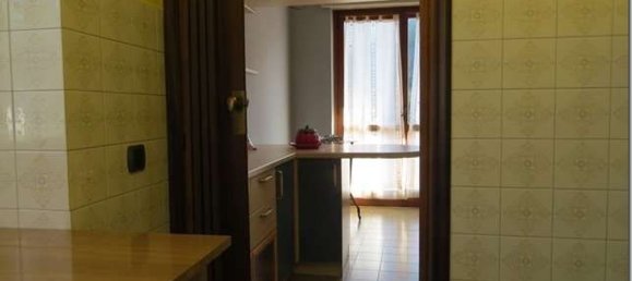 4-salle Appartement à Villadossola, Italy No. 214447 9