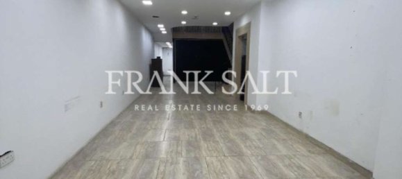 Magasin à Birkirkara, Malta 445m² No. 8315 2