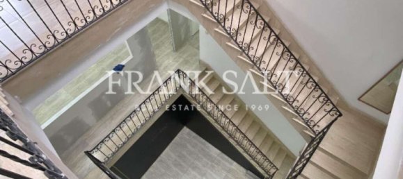 Magasin à Birkirkara, Malta 445m² No. 8315 21