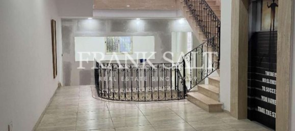 Magasin à Birkirkara, Malta 445m² No. 8315 6