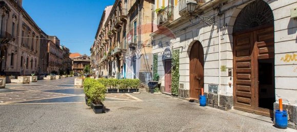 عقار تجاري في Catania, Italy 75متر مربع رقم 294626 24