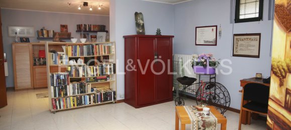 Villa de 3 dormitorios en Buccinasco, Italy No. 68792 7