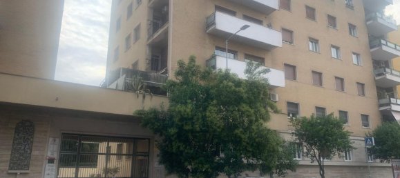 6 bedrooms Apartment in Benevento, Italy No. 377423 2