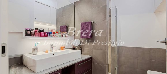Apartamento de 3 dormitorios en Villasanta, Italy No. 331025 23