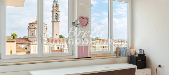 Apartamento de 3 dormitorios en Villasanta, Italy No. 331025 20