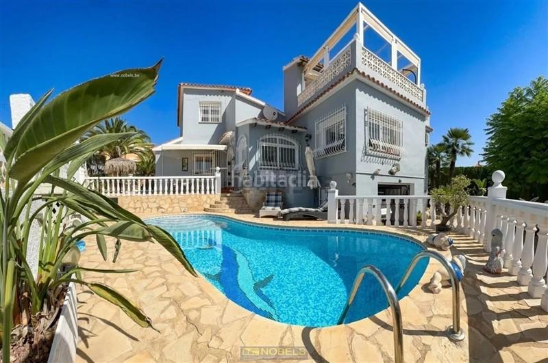 3 bedrooms Villa in Calpe, Spain No. 150006