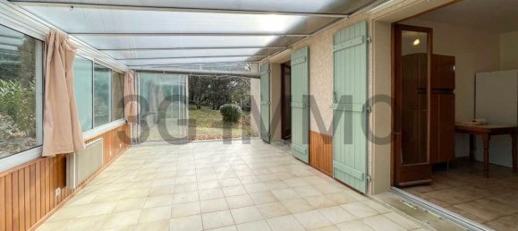 3 bedrooms Villa in Euzet, France No. 197317 5