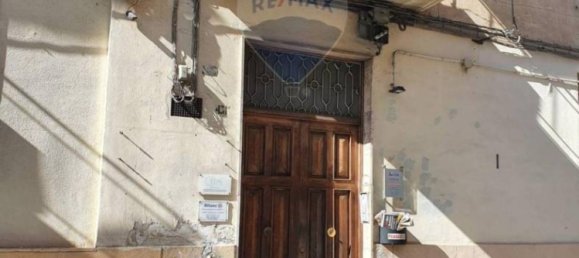 Apartamento de 2 dormitorios en Paternò, Italy No. 127113 11