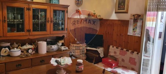 Apartamento de 2 dormitorios en Paternò, Italy No. 127113 5