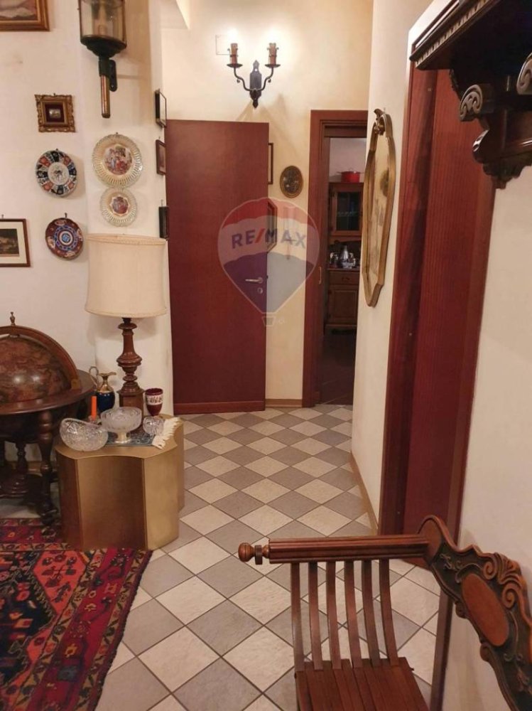 Apartamento de 2 dormitorios en Paternò, Italy No. 127113