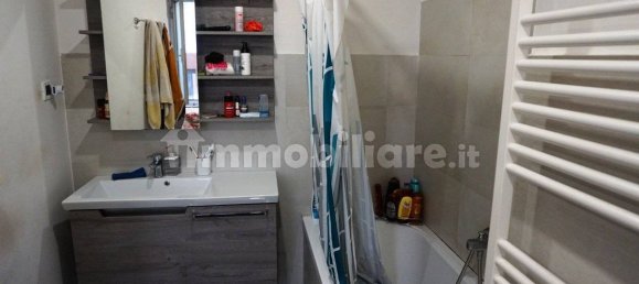 2 Schlafzimmer Wohnung in Genoa, Italy, Nr. 270598 11