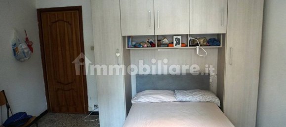 2 Schlafzimmer Wohnung in Genoa, Italy, Nr. 270598 6