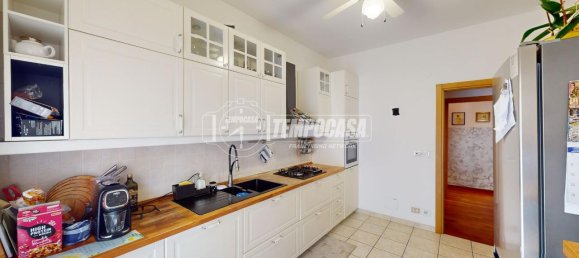 Квартира с 5 комнатами в Фальконара Мариттима, Италия № 120355 6