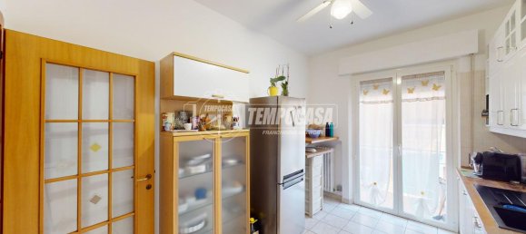 Квартира с 5 комнатами в Фальконара Мариттима, Италия № 120355 4