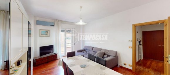 Квартира с 5 комнатами в Фальконара Мариттима, Италия № 120355 9