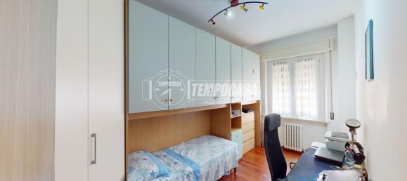 Квартира с 5 комнатами в Фальконара Мариттима, Италия № 120355 23